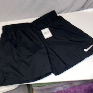 HP🎊🎊Nike Black Sports Shorts
